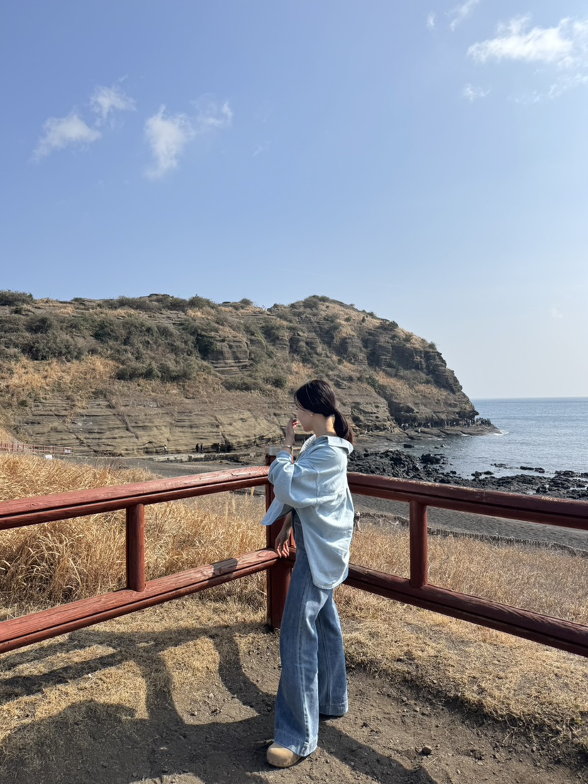 RIAH韓國直郵女裝新款熱賣推薦時尚休閑人氣職業襯衫蕾絲衫RIAH襯衫/蕾絲衫