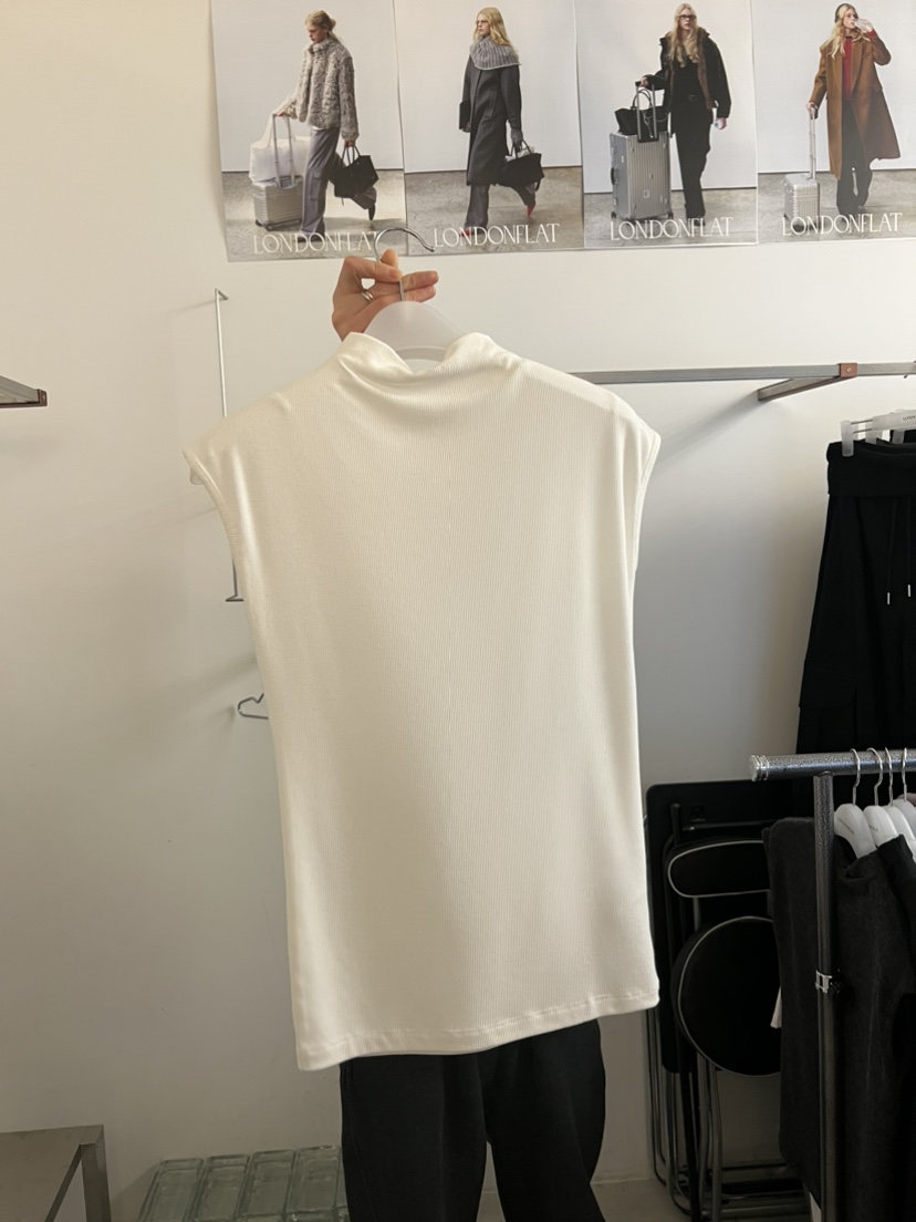 LONDON FLAT韓國代購女士新品真品時尚推薦熱賣26春夏T恤LONDON FLATT恤