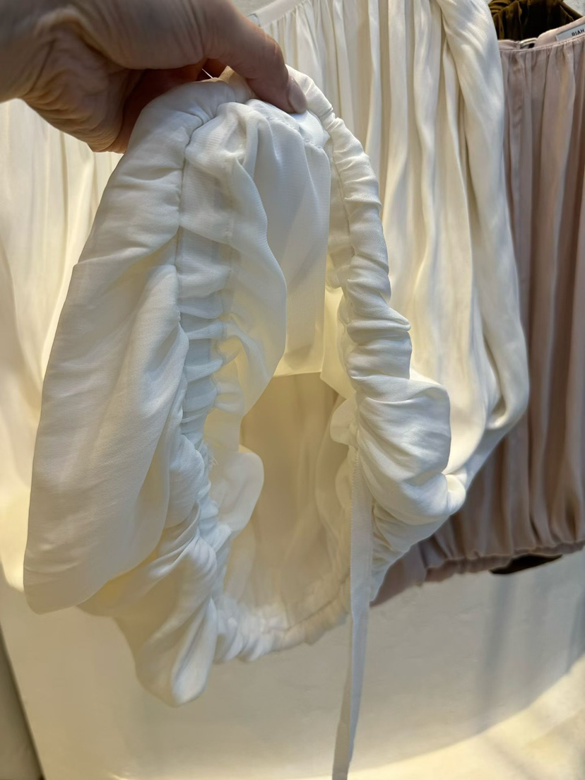 RIAH東大門直郵女裝新款休閑真品26春夏人氣時尚襯衫蕾絲衫RIAH襯衫/蕾絲衫