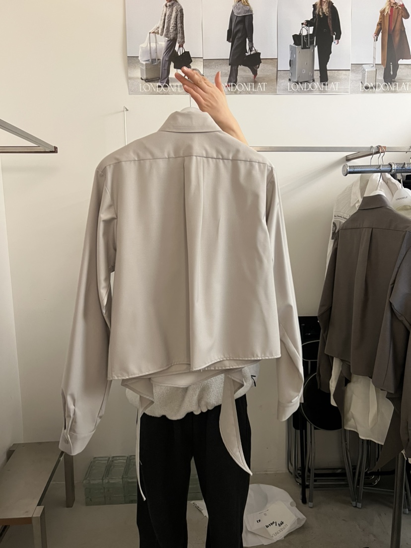 LONDON FLAT東大門實拍女裝新款時尚熱賣職業襯衫蕾絲衫LONDON FLAT襯衫/蕾絲衫