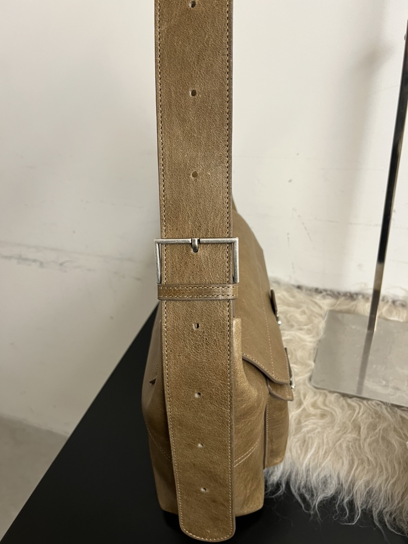 LONDON FLAT東大門實拍女士新品26春夏休閑推薦單肩斜跨包LONDON FLAT單肩/斜跨包