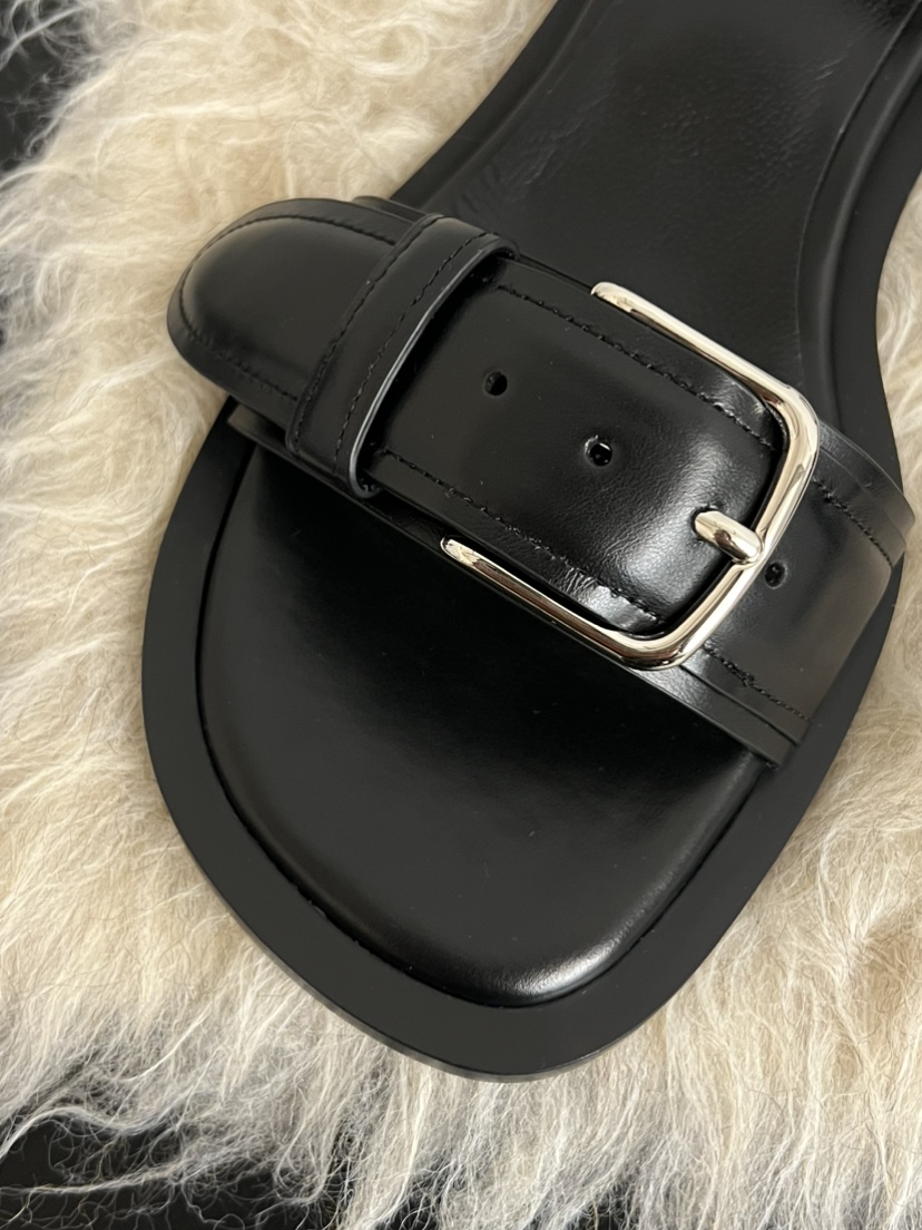 LONDON FLAT韓國直郵女士新款時尚26春夏職業人氣涼鞋拖鞋LONDON FLAT涼鞋/拖鞋