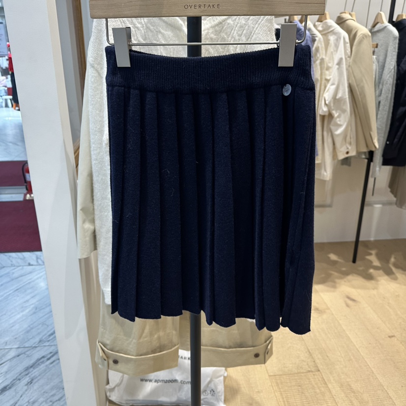 OVERTAKE韓國直郵女裝新品真品時尚26春夏人氣推薦短裙褶裥OVERTAKE短裙圖色2