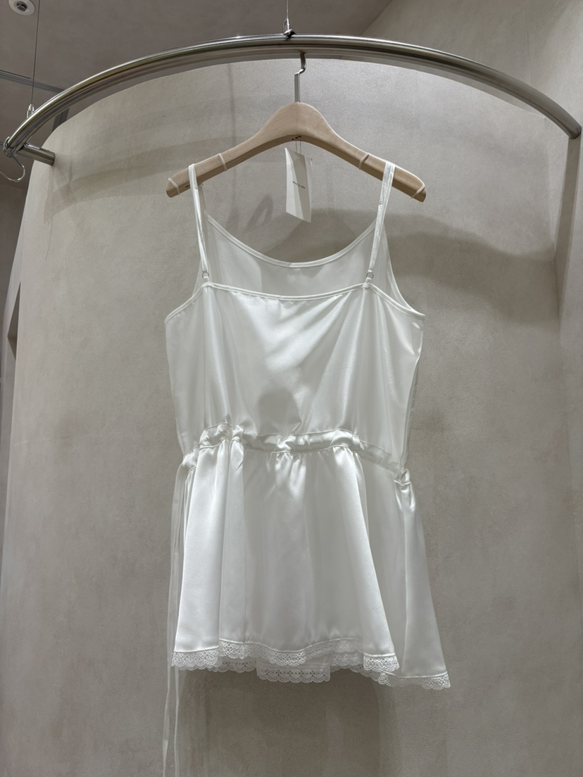 WHO IS SHE東大門實拍女裝新品真品26春夏休閑時尚連衣裙WHO IS SHE連衣裙