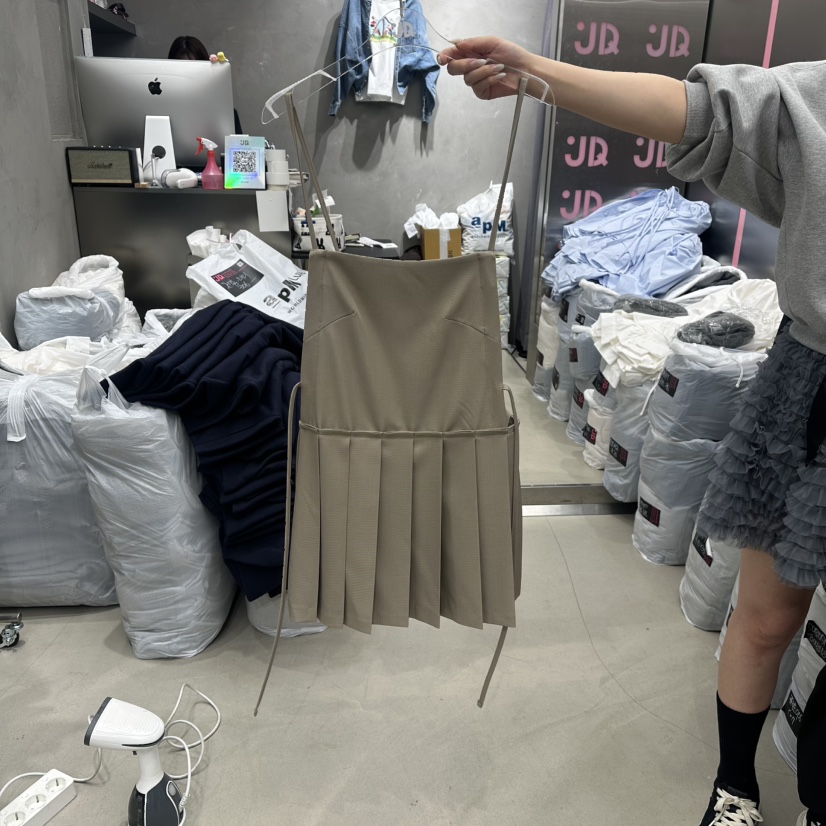 JUDYQUE東大門直郵女士新品休閑時尚職業真品26春夏連衣裙褶裥JUDYQUE連衣裙圖色1