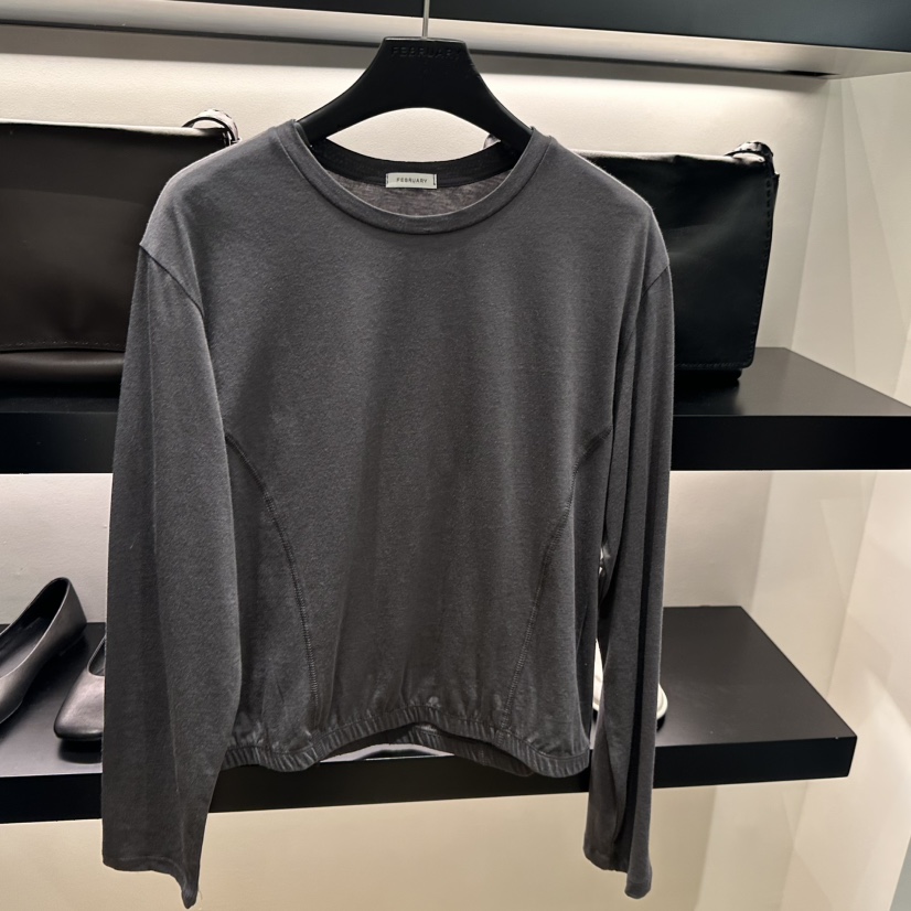 FEBRUARY 11東大門直郵女裝新款人氣26春夏熱賣職業長袖T恤FEBRUARY 11長袖T恤圖色2墨色