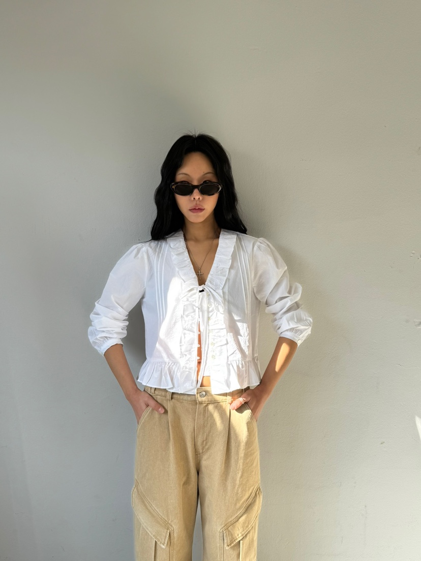 LIMLIMLIM東大門直郵女士新品職業真品人氣熱賣襯衫蕾絲衫LIM LIM LIM襯衫/蕾絲衫