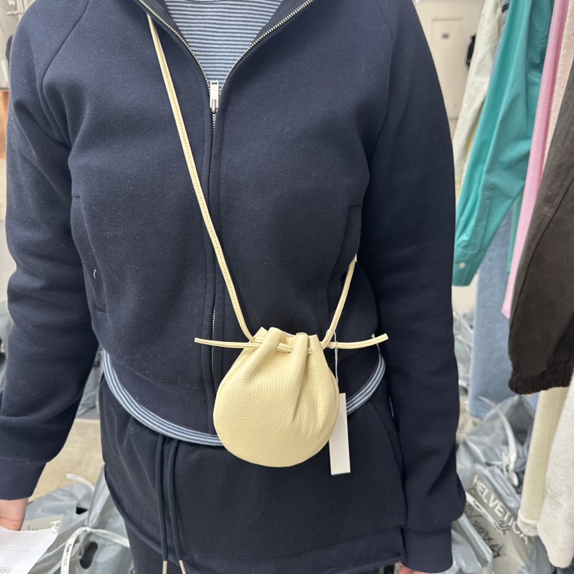 HELVETICA東大門實拍女裝新款休閑熱賣時尚人氣單肩斜跨包HELVETICA單肩/斜跨包圖色1