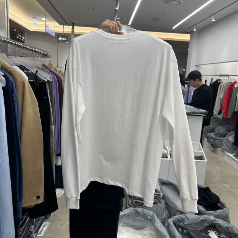 HELVETICA東大門實拍女士新款推薦26春夏真品熱賣長袖T恤HELVETICA長袖T恤