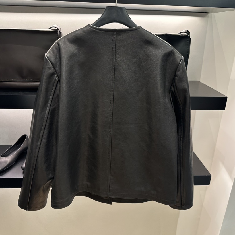 FEBRUARY 11東大門實拍女裝新款26春夏時尚真品人氣夾克FEBRUARY 11夾克