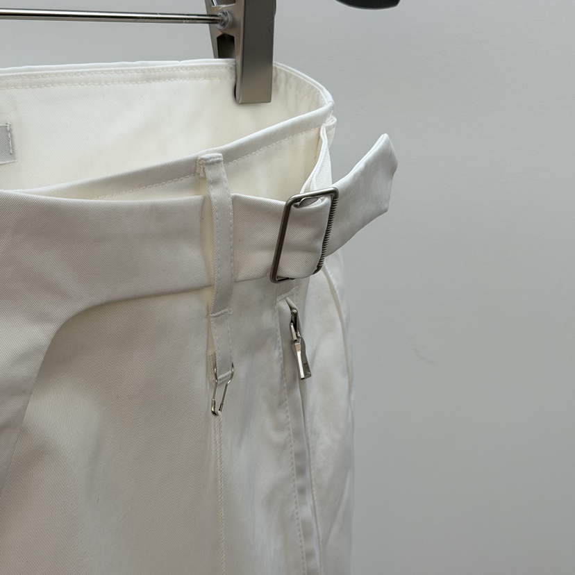 ID東大門直郵女裝新款時尚熱賣休閑人氣真品短裙腰帶緞面ID短裙