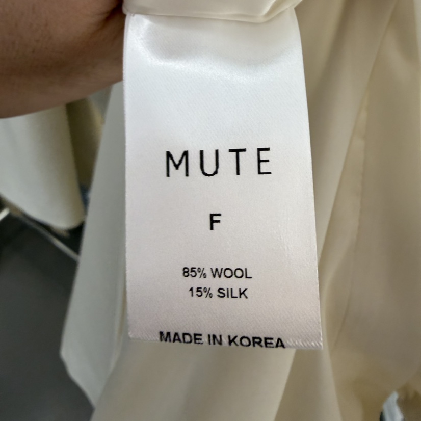 MUTE-P東大門直郵女裝新款熱賣26春夏推薦長款風衣含腰帶MUTE長款風衣