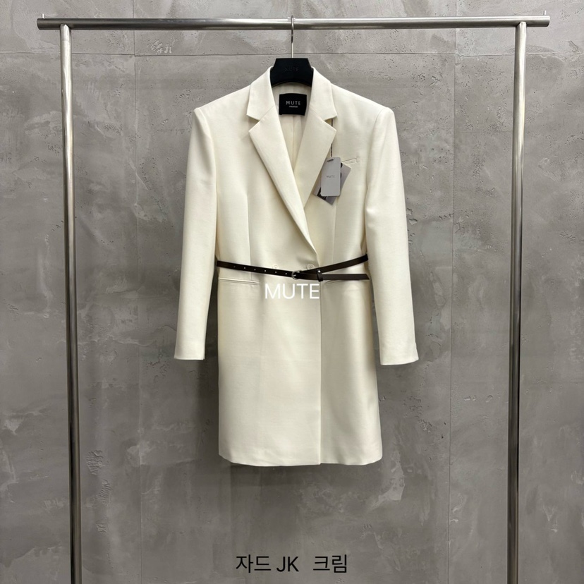 MUTE-P東大門直郵女裝新款熱賣26春夏推薦長款風衣含腰帶MUTE長款風衣圖色1