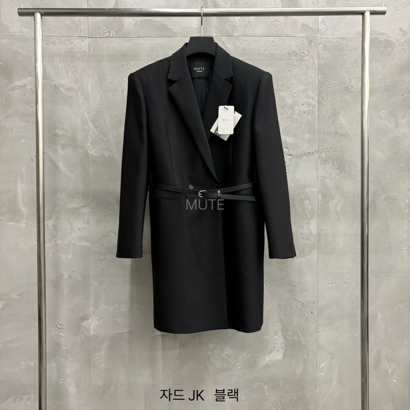 MUTE-P東大門直郵女裝新款熱賣26春夏推薦長款風衣含腰帶MUTE長款風衣圖色3