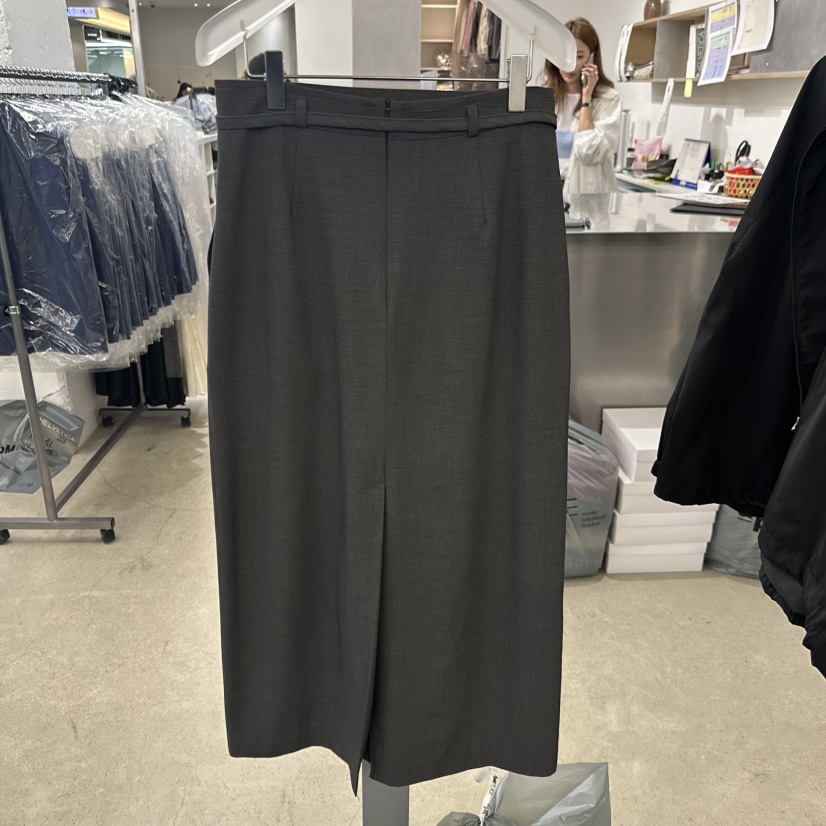 HELVETICA韓國代購女裝新品推薦職業26春夏休閑長裙含腰繩HELVETICA長裙