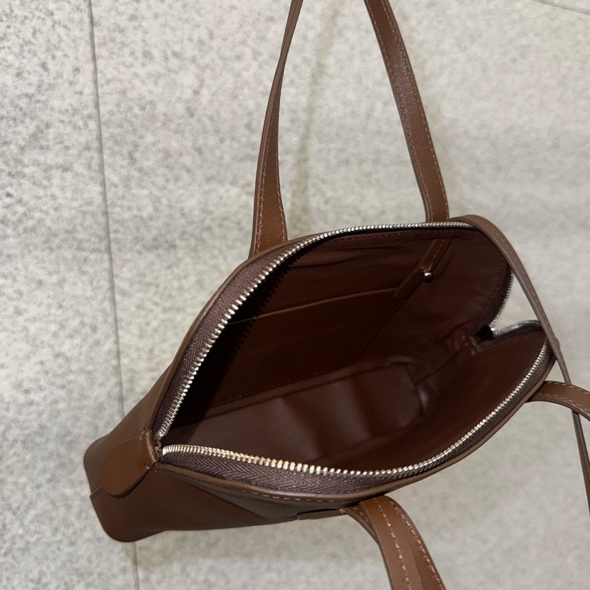 AT THE BAGEL東大門實拍女裝新品真品熱賣單肩斜跨包褶皺AT THE BAGEL單肩/斜跨包