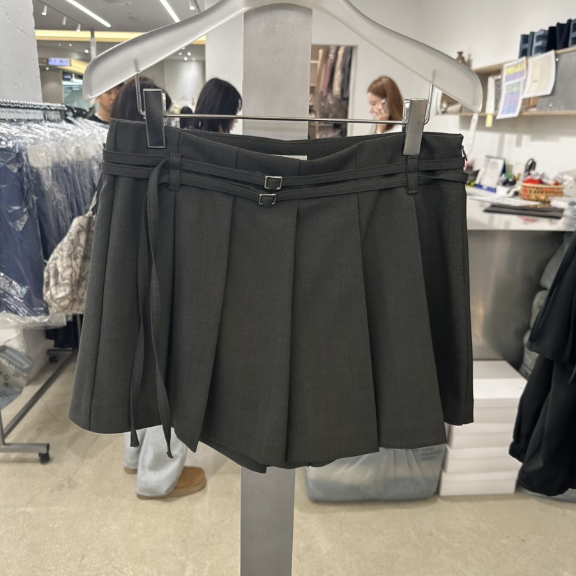 HELVETICA韓國代購女士新品26春夏休閑時尚熱賣真品裙褲褶皺HELVETICA裙褲圖色1墨色