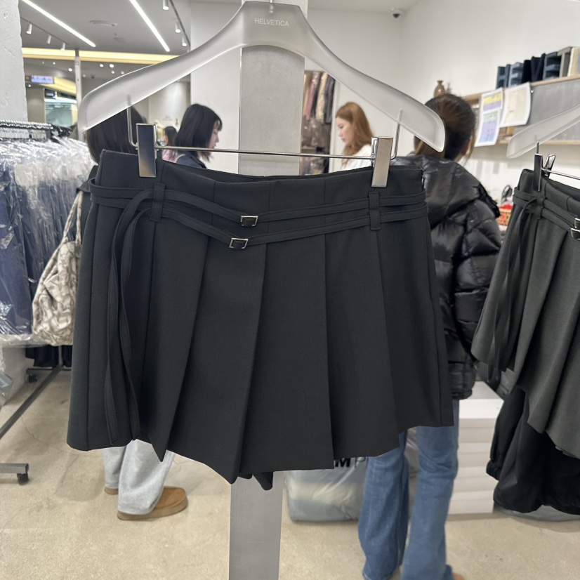 HELVETICA韓國代購女士新品26春夏休閑時尚熱賣真品裙褲褶皺HELVETICA裙褲圖色2黑色