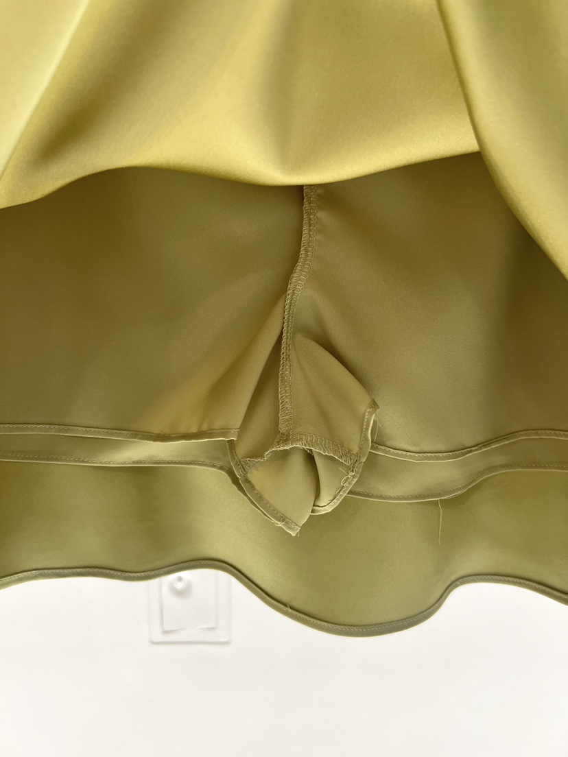 CESTLAVIE東大門實拍女裝新品推薦熱賣真品人氣時尚裙褲緞面CESTLAVIE裙褲