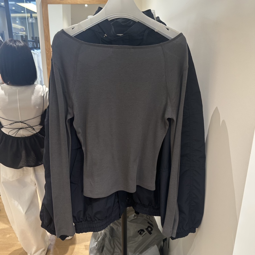 WE ARE/WELOVER東大門實拍女士新品26春夏推薦真品長袖T恤SHOP_WE ARE長袖T恤