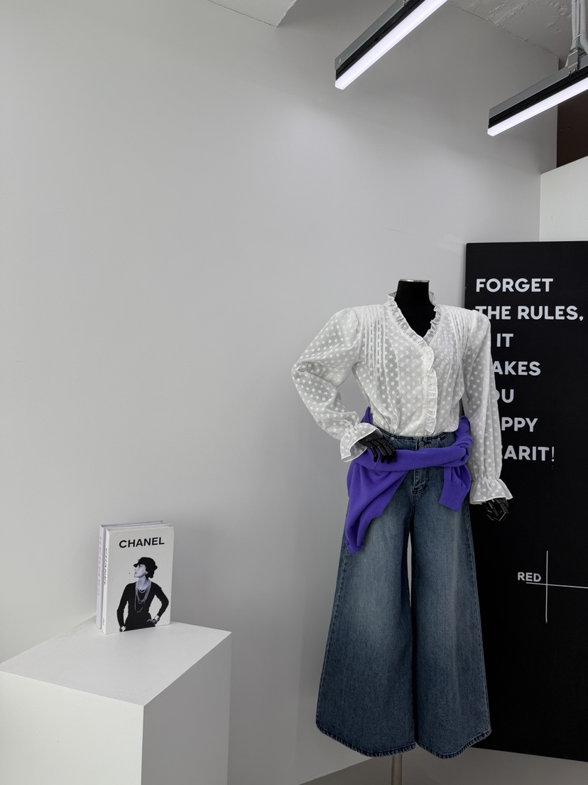 RED-A東大門直郵女士新品人氣休閑熱賣推薦襯衫蕾絲衫繡花RED-A襯衫/蕾絲衫