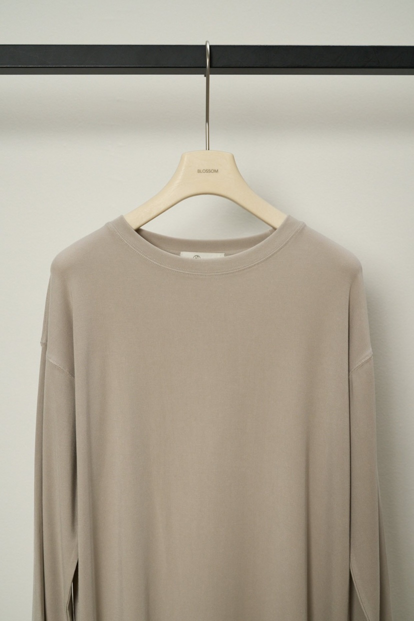 BLOSSOM東大門代購女士新品時尚推薦職業熱賣長袖T恤含圍巾BLOSSOM長袖T恤