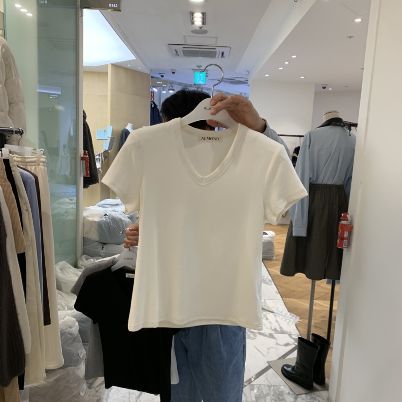 ALMOND東大門代購女裝新品熱賣休閑26春夏時尚人氣T恤V領ALMONDT恤圖色1
