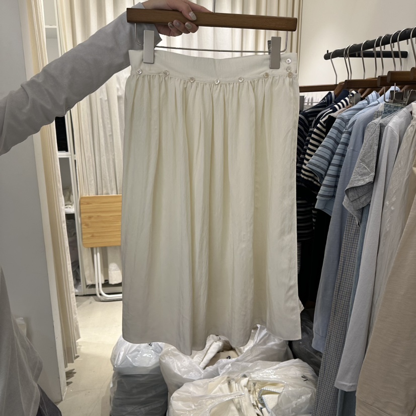 SIERRA東大門實拍女士新品真品推薦人氣熱賣半身裙中短裙SIERRA半身裙/中短裙圖色1