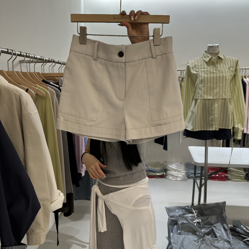 BAGUETTE-P韓國直郵女士新款26春夏職業推薦休閑人氣短褲BAGUETTE-P短褲圖色1
