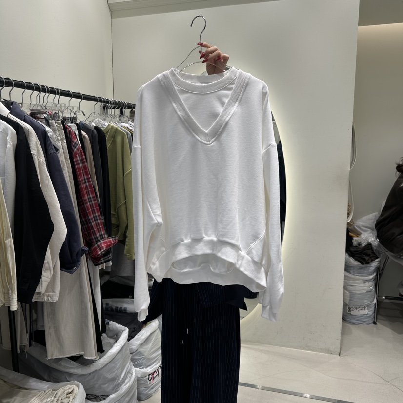 AT THE END韓國代購女士新款休閑人氣熱賣26春夏職業衛衣AT THE END衛衣圖色1