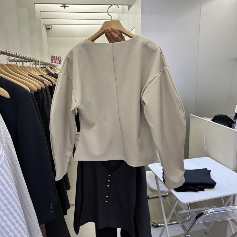 AMON東大門直郵女士新款休閑熱賣職業襯衫蕾絲衫泡泡袖開衫AMON襯衫/蕾絲衫