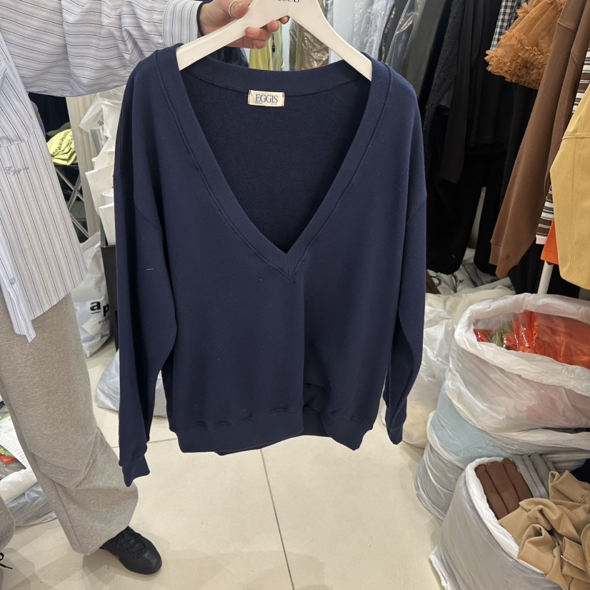 EGG IS韓國直郵女士新款休閑熱賣職業推薦真品人氣衛衣V領EGG IS衛衣圖色2
