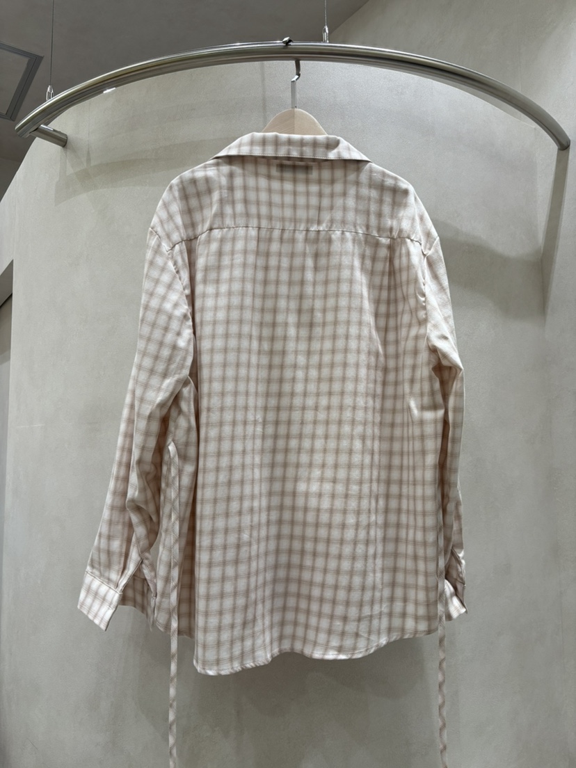 WHO IS SHE東大門代購女裝新款推薦人氣26春夏襯衫蕾絲衫WHO IS SHE襯衫/蕾絲衫