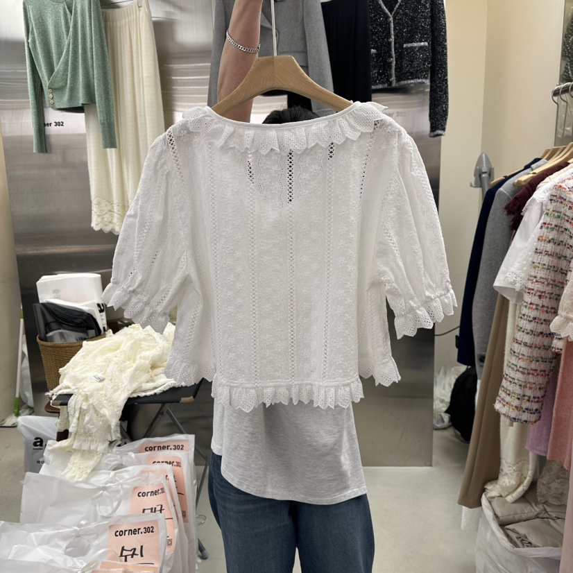 CORNER東大門直郵女士新款熱賣真品人氣推薦襯衫蕾絲衫刺繡CORNER.302襯衫/蕾絲衫