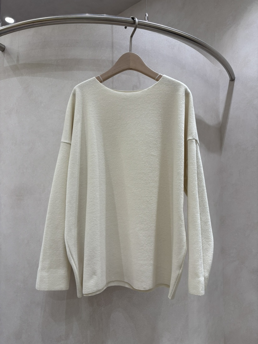 WHO IS SHE韓國直郵女士新款職業26春夏熱賣休閑長袖T恤WHO IS SHE長袖T恤