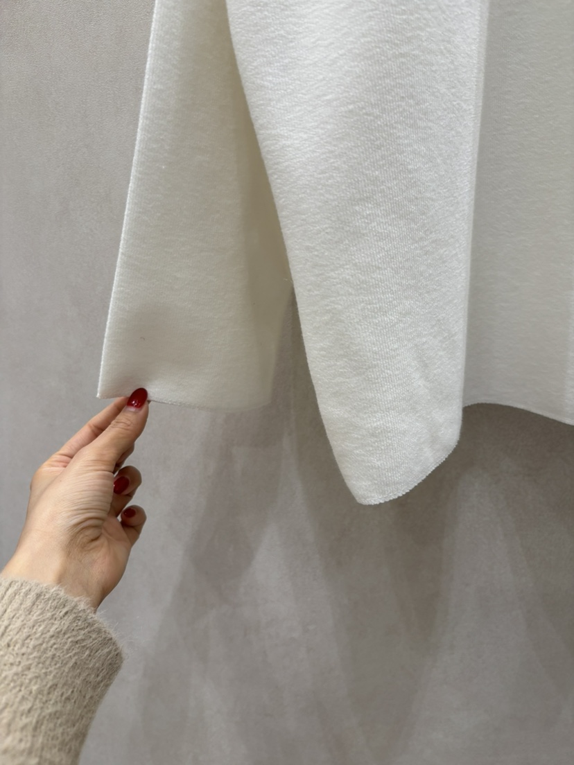 WHO IS SHE韓國直郵女士新款職業26春夏熱賣休閑長袖T恤WHO IS SHE長袖T恤