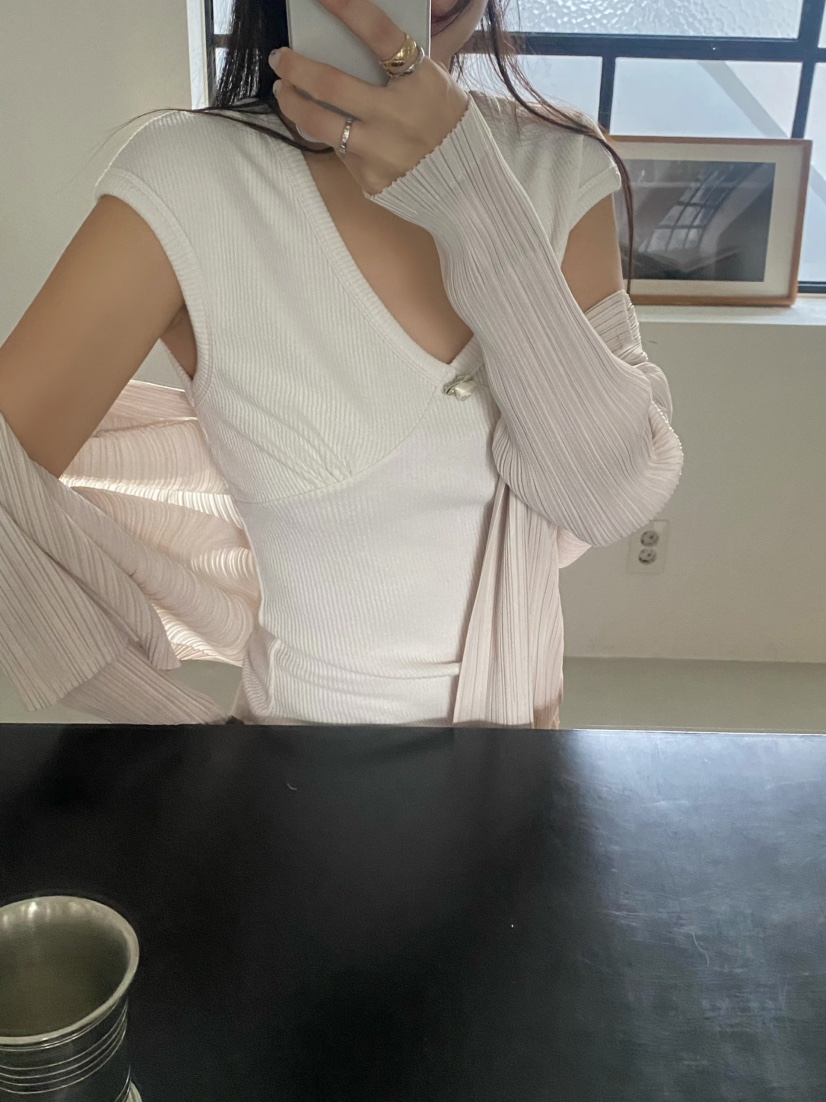 OUPPT東大門實拍女裝新品時尚熱賣26春夏人氣真品休閑T恤OUPPTT恤