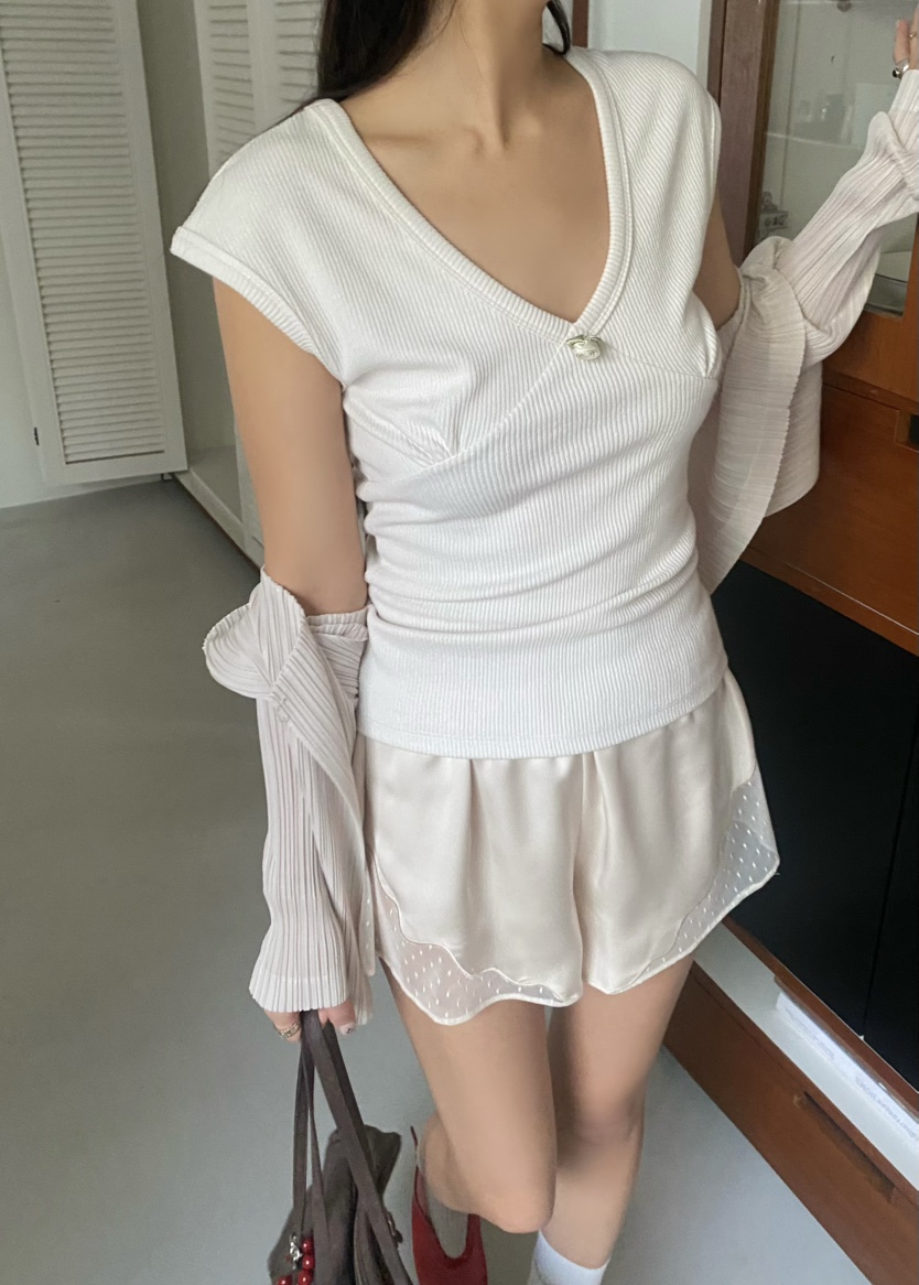 OUPPT東大門實拍女裝新品時尚熱賣26春夏人氣真品休閑T恤OUPPTT恤