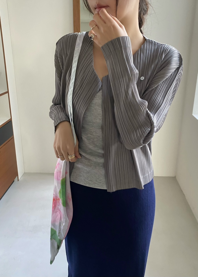 OUPPT東大門代購女裝新品人氣推薦休閑熱賣長袖T恤褶裥開衫OUPPT長袖T恤圖色2