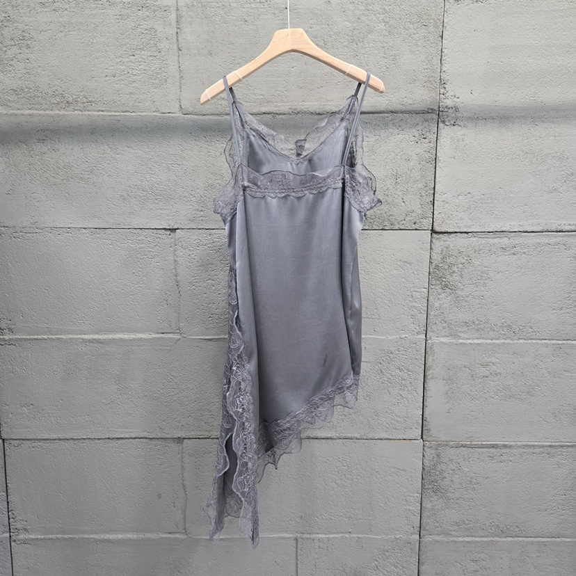 10CC韓國直郵女士新品真品熱賣休閑推薦吊帶背心不對稱蕾絲10CC吊帶/背心