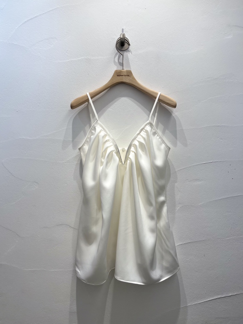 BROWN PAPER-S東大門直郵女裝新品真品熱賣吊帶背心緞面BROWN PAPER-S吊帶/背心圖色1