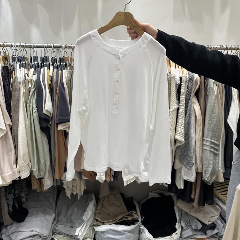 G.I-L韓國直郵女裝新款人氣職業熱賣時尚26春夏長袖T恤G.I-L長袖T恤圖色1