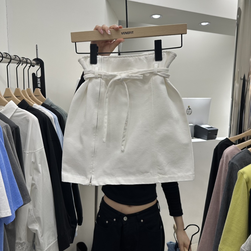 VENEFIT東大門實拍女裝新品職業熱賣時尚人氣26春夏休閑短裙VENEFIT/JENNIE短裙圖色2