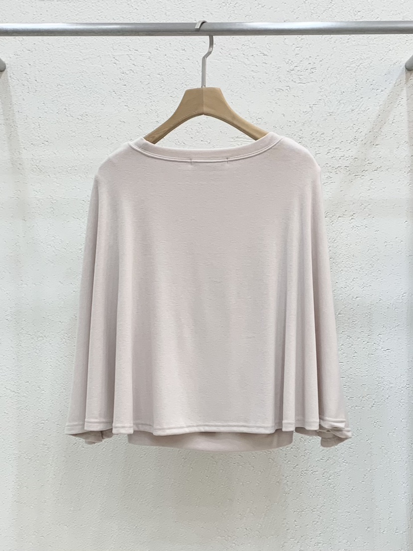 LIGHT AND SALT東大門實拍女士新款推薦時尚熱賣長袖T恤LIGHT AND SALT長袖T恤