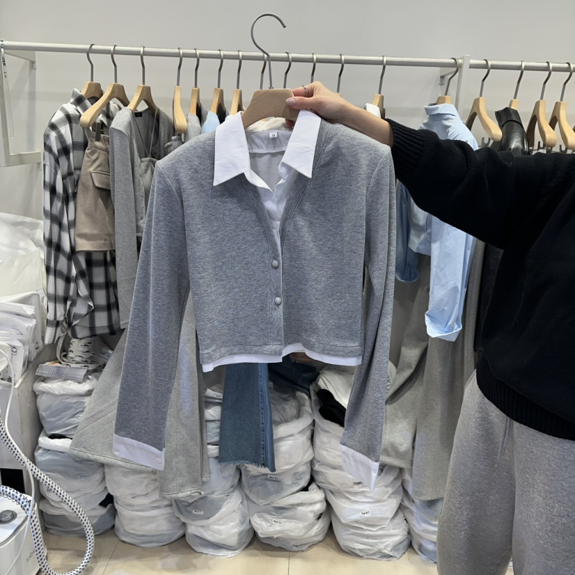 Q C東大門代購女士新款職業時尚熱賣26春夏長袖T恤假兩件開衫Republlc of qc長袖T恤圖色1