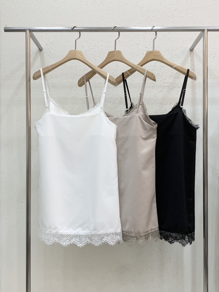 LIGHT AND SALT東大門實拍女士新品26春夏連衣裙蕾絲緞面LIGHT AND SALT連衣裙