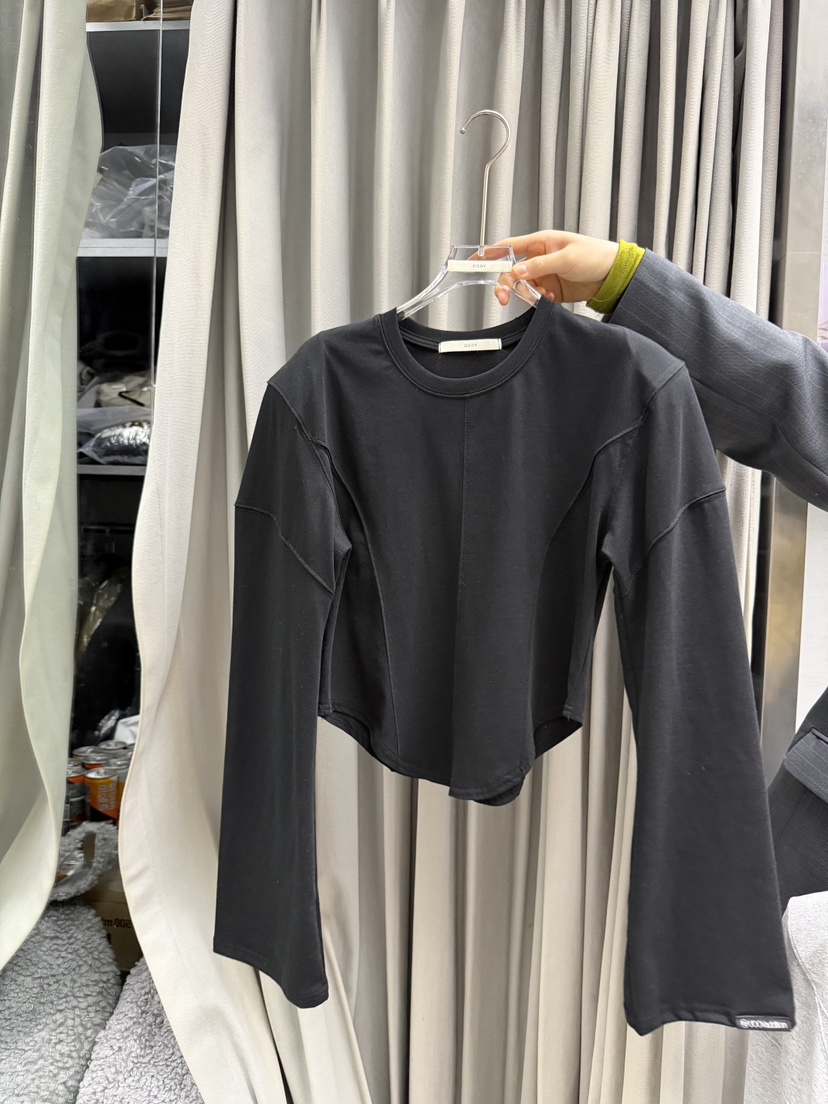 UOOV東大門實拍女士新款休閑26春夏人氣時尚真品職業長袖T恤UOOV長袖T恤圖色4
