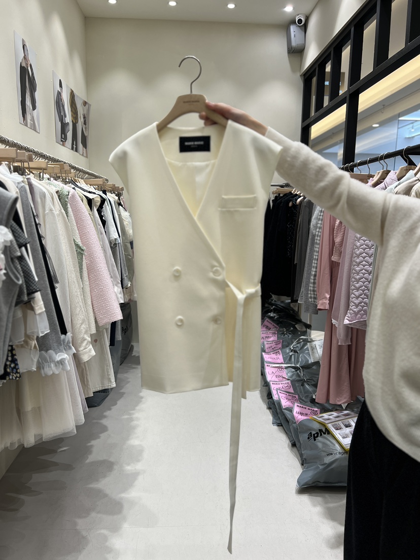 MARIE MARIE東大門實拍女裝新品推薦職業人氣26春夏馬甲腰帶MARIE MARIE馬甲圖色1