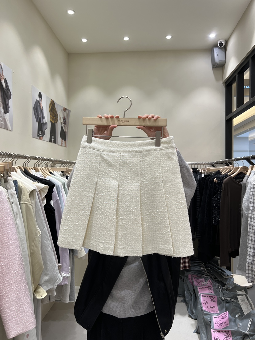 MARIE MARIE東大門實拍女裝新款熱賣時尚人氣真品推薦短裙MARIE MARIE短裙圖色1