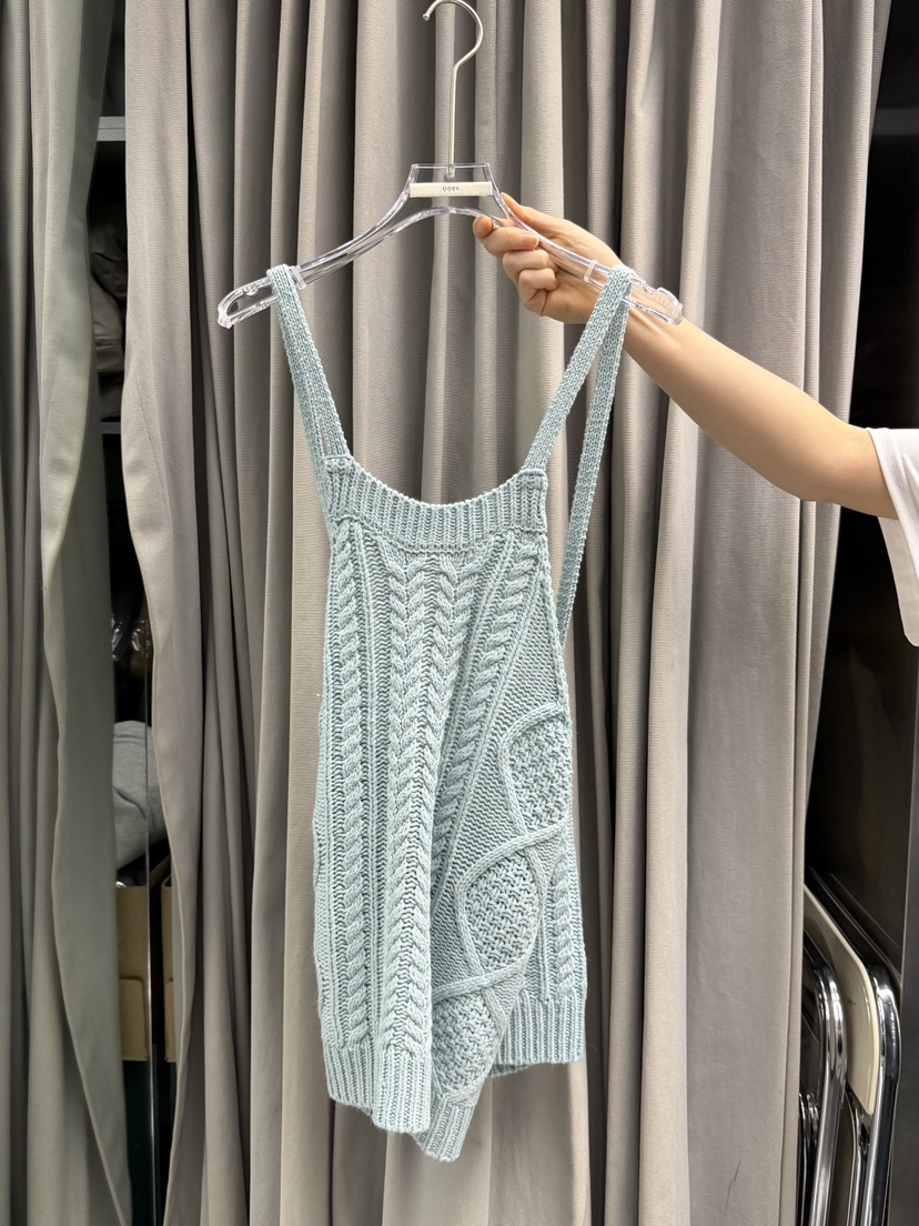 UOOV東大門直郵女士新品休閑26春夏真品時尚人氣吊帶背心UOOV吊帶/背心圖色2